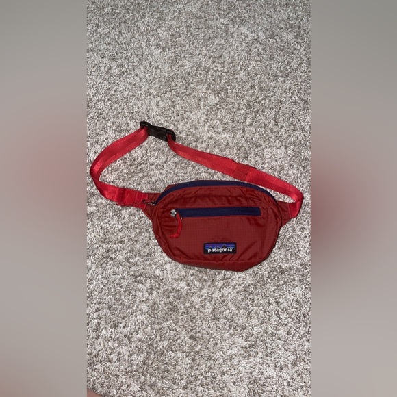 Patagonia Handbags - Patagonia fanny pack